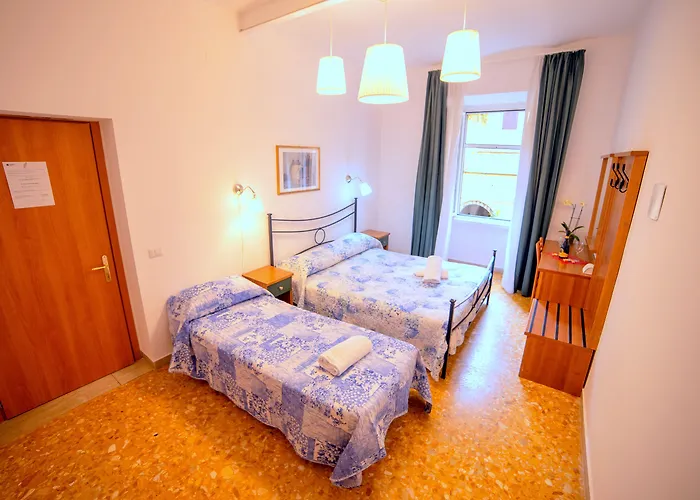 A Casa Simpatia - A Richiesta Parcheggio Gratuito ! 2*