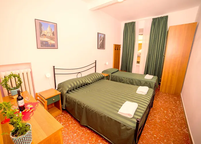 A Casa Simpatia - A Richiesta Parcheggio Gratuito ! Gasthof