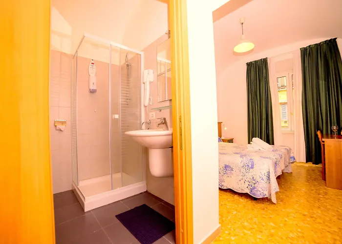 Gasthof A Casa Simpatia - A Richiesta Parcheggio Gratuito ! Rom